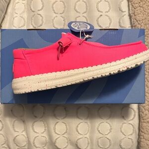 Women's Pink Hey Dudes